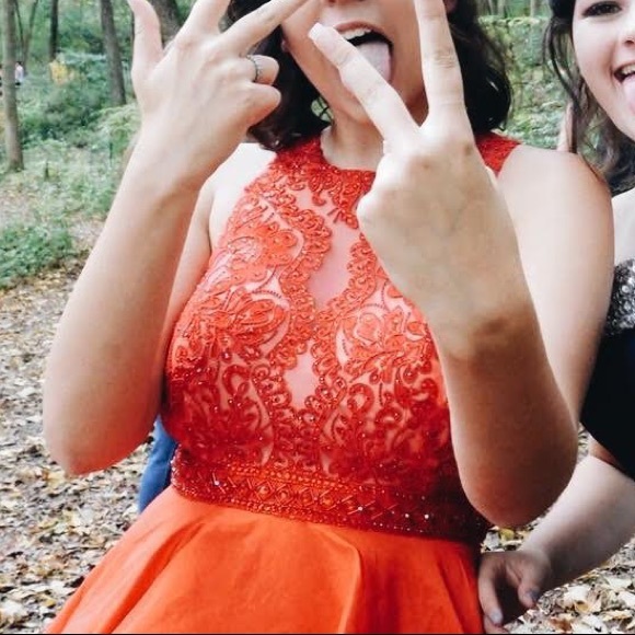 Red homecoming/prom dress - Picture 5 of 5